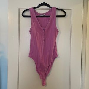 Medium pink/purple Zara bodysuit tank